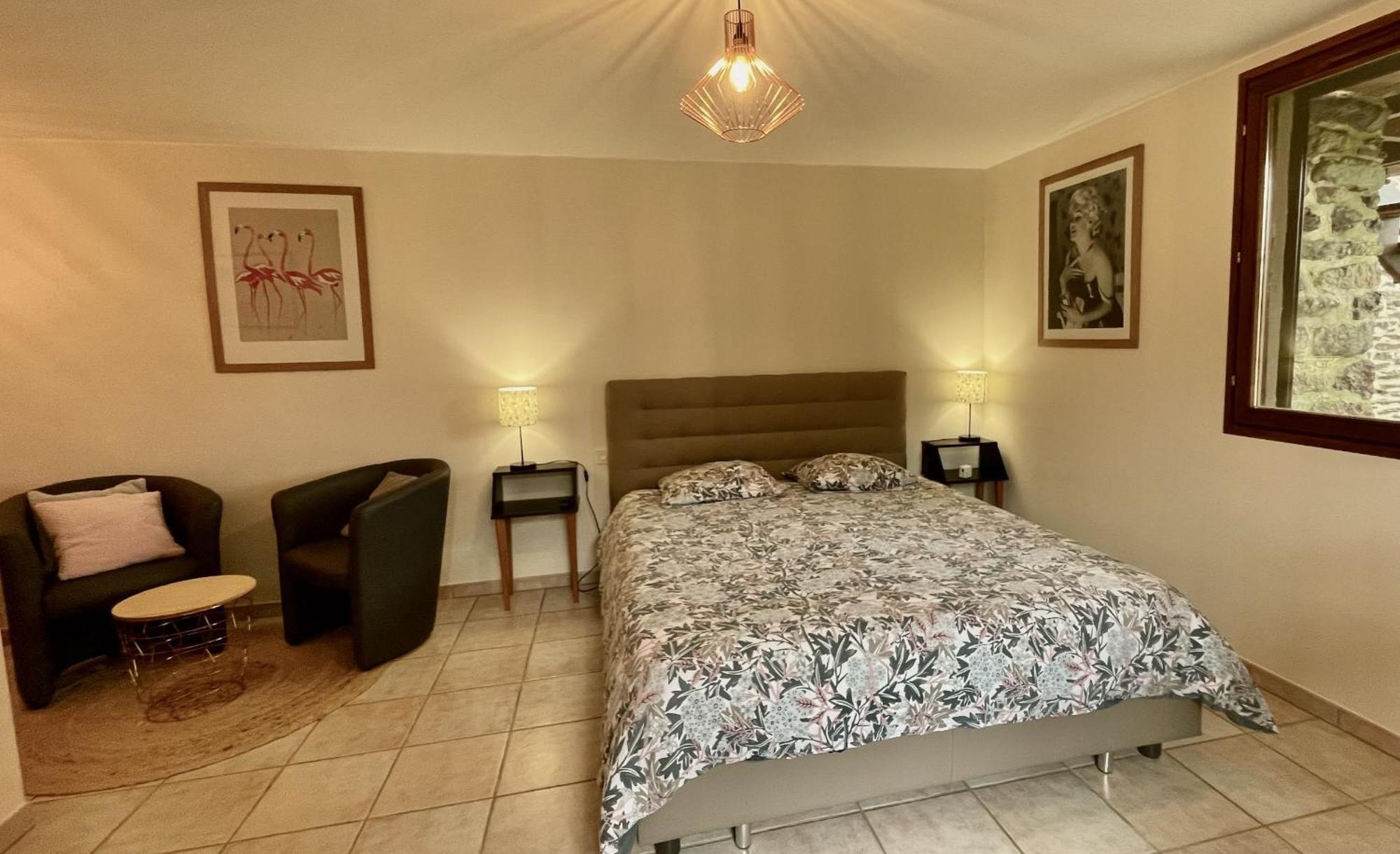 Chambres D'Hotes Les Tilleuls Poullaouen Екстер'єр фото